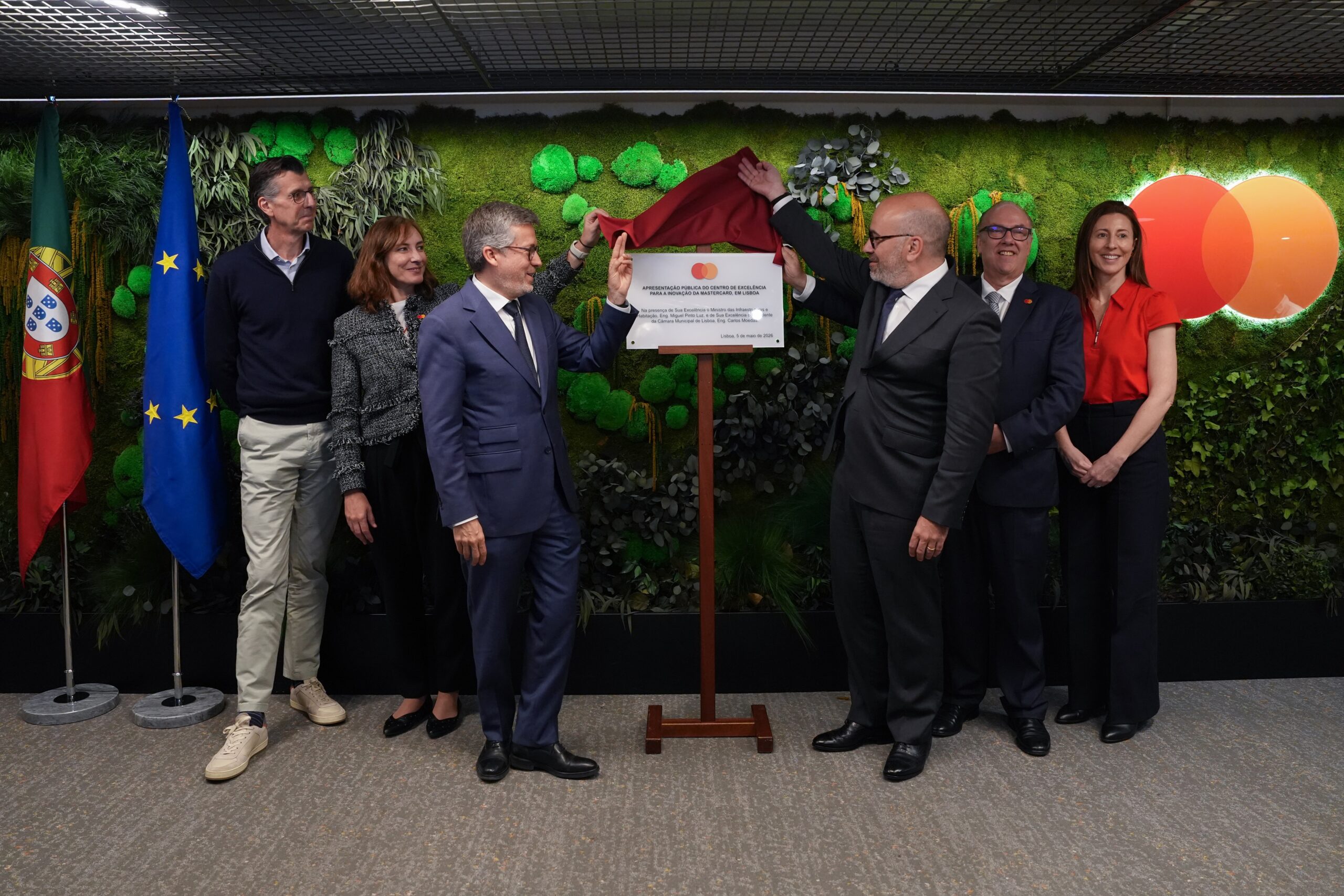 Mastercard tests first transaction with AI agent in Portugal and opens innovation centre in Lisbon