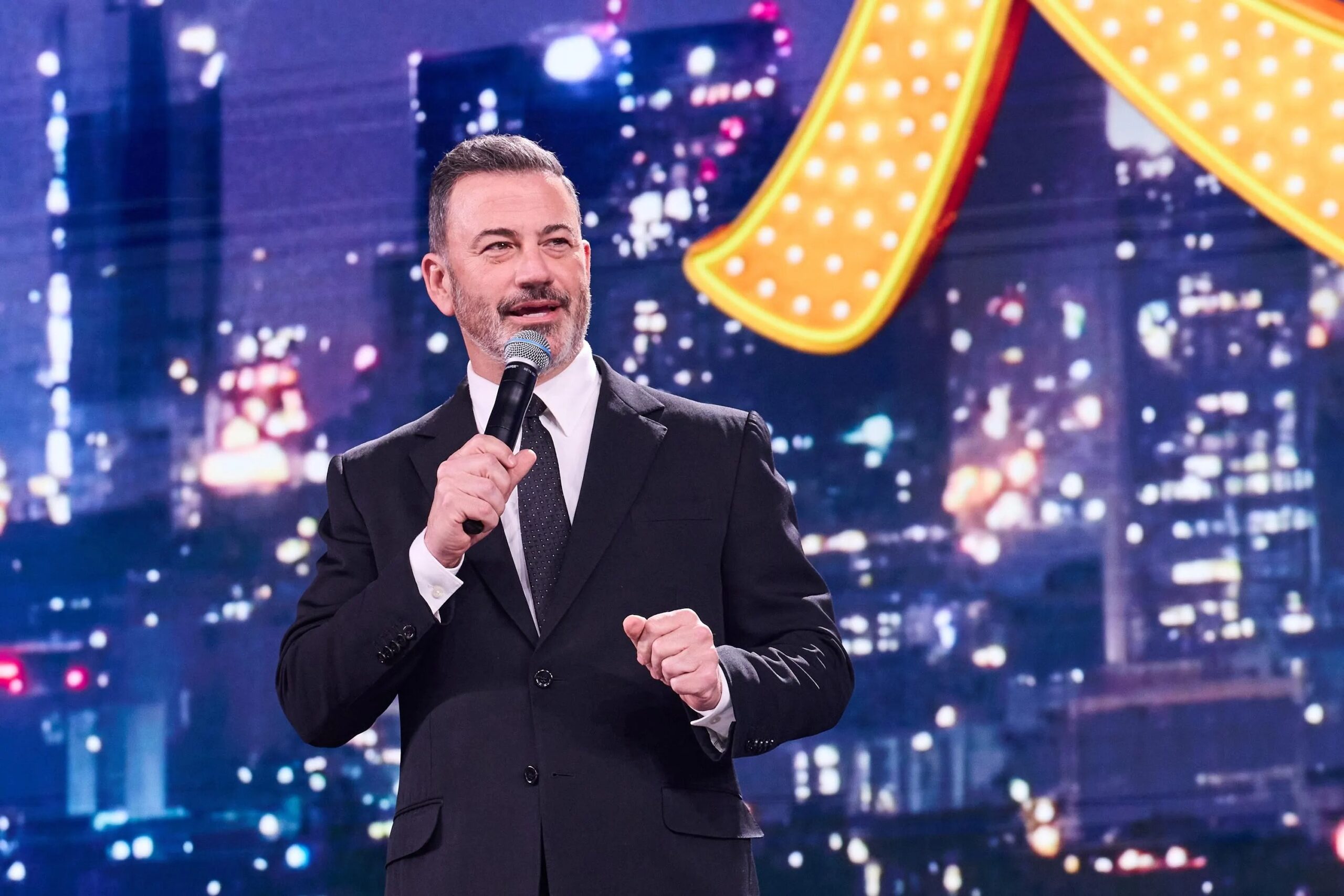 Jimmy Kimmel acusa a CBS de usar “números inventados” para justificar o fim de The Late Show com Stephen Colbert