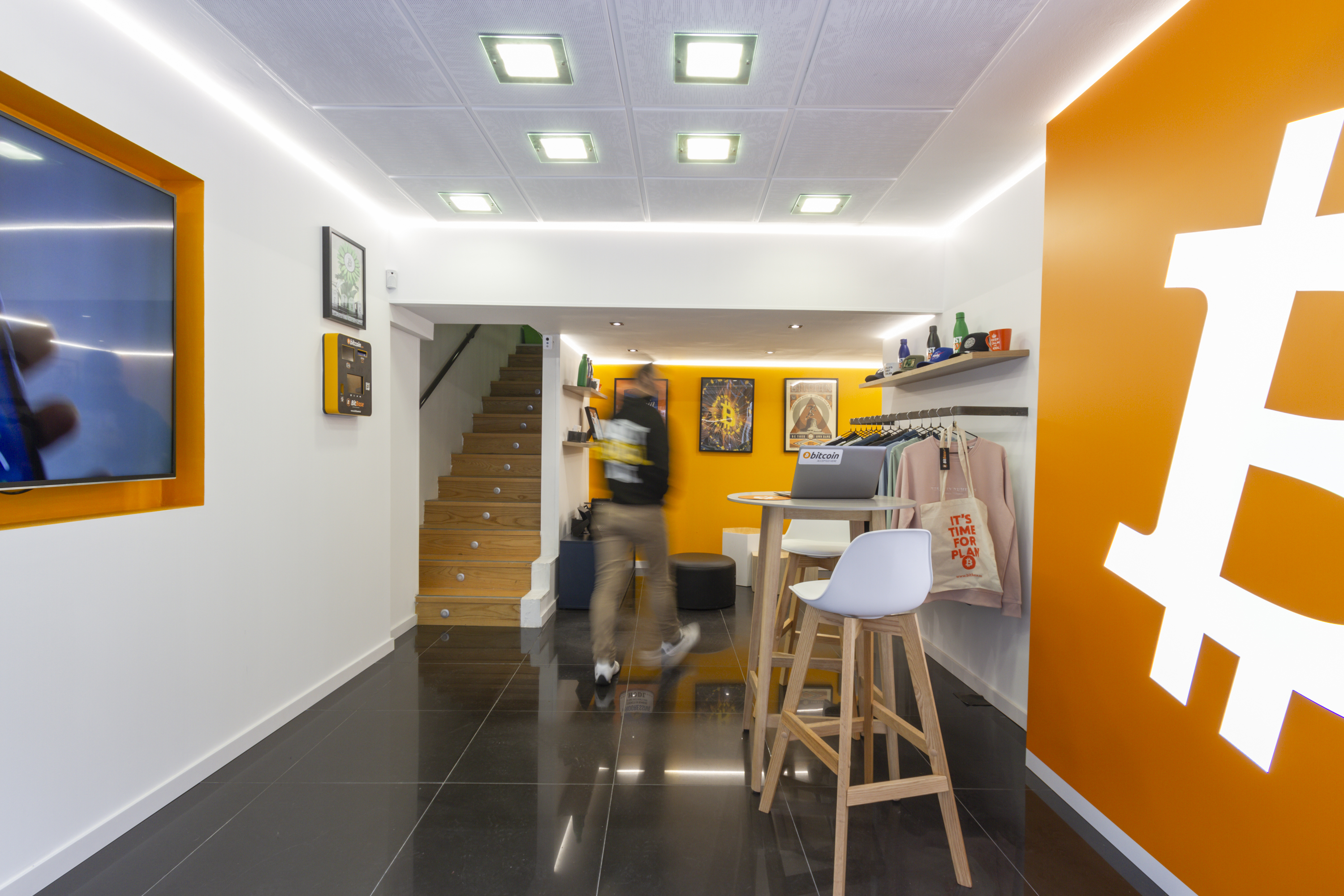 Vai abrir em Portugal a primeira loja física de criptomoedas - Forbes  Portugal