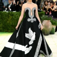 Anne Hathaway Anne Hathaway